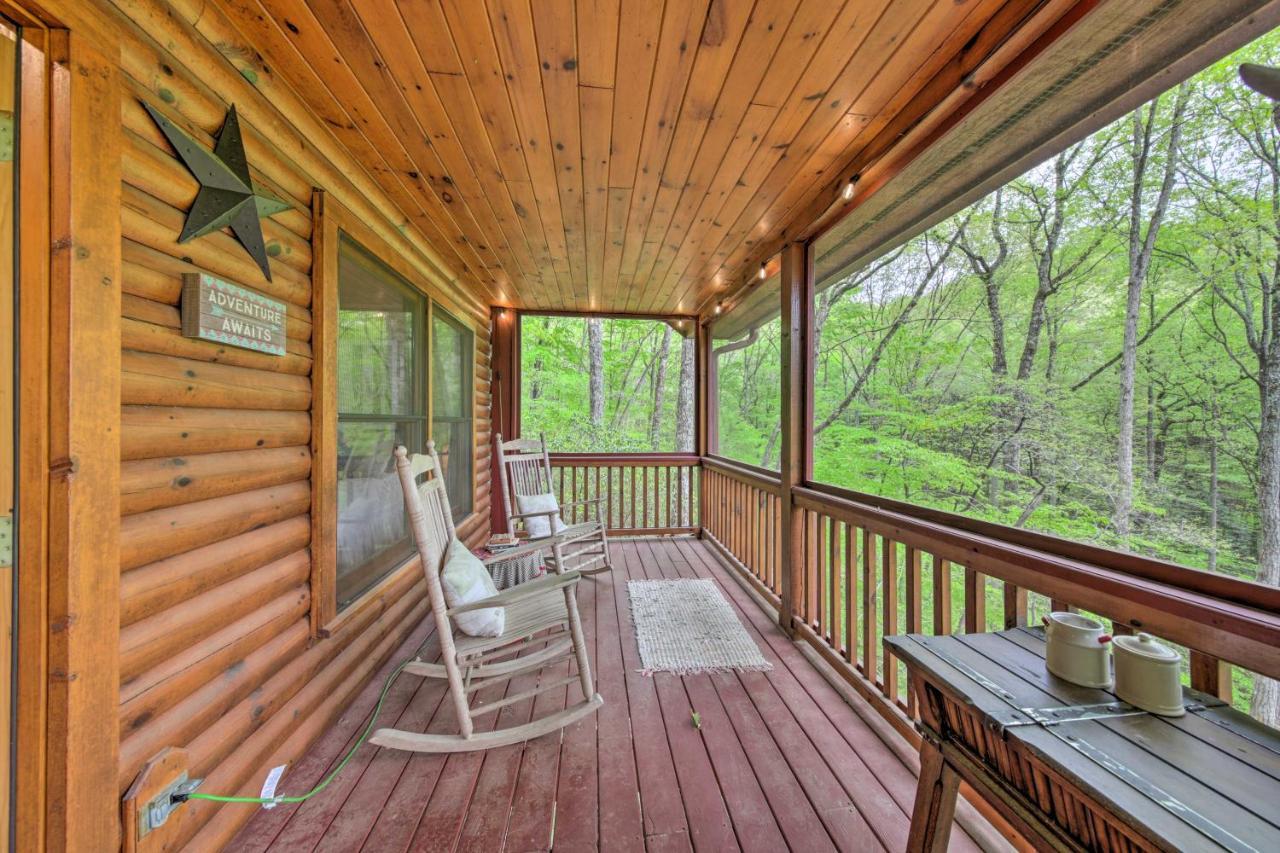 Peaceful Blue Ridge Cabin With Decks And Fire Pit Eksteriør bilde